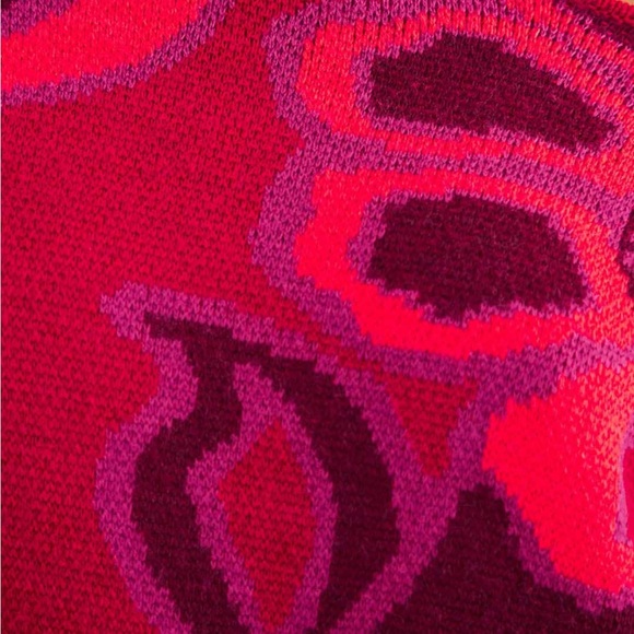 NWT Farm Rio pink bold floral knit sweater with one shoulder cut out, size XL - Picture 7 of 10